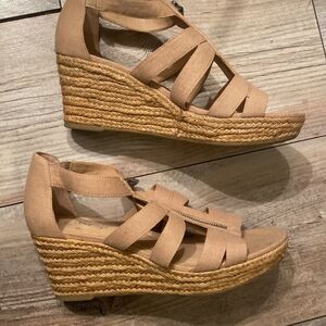 Ralph Lauren Size 10 Kelcie Wedges
